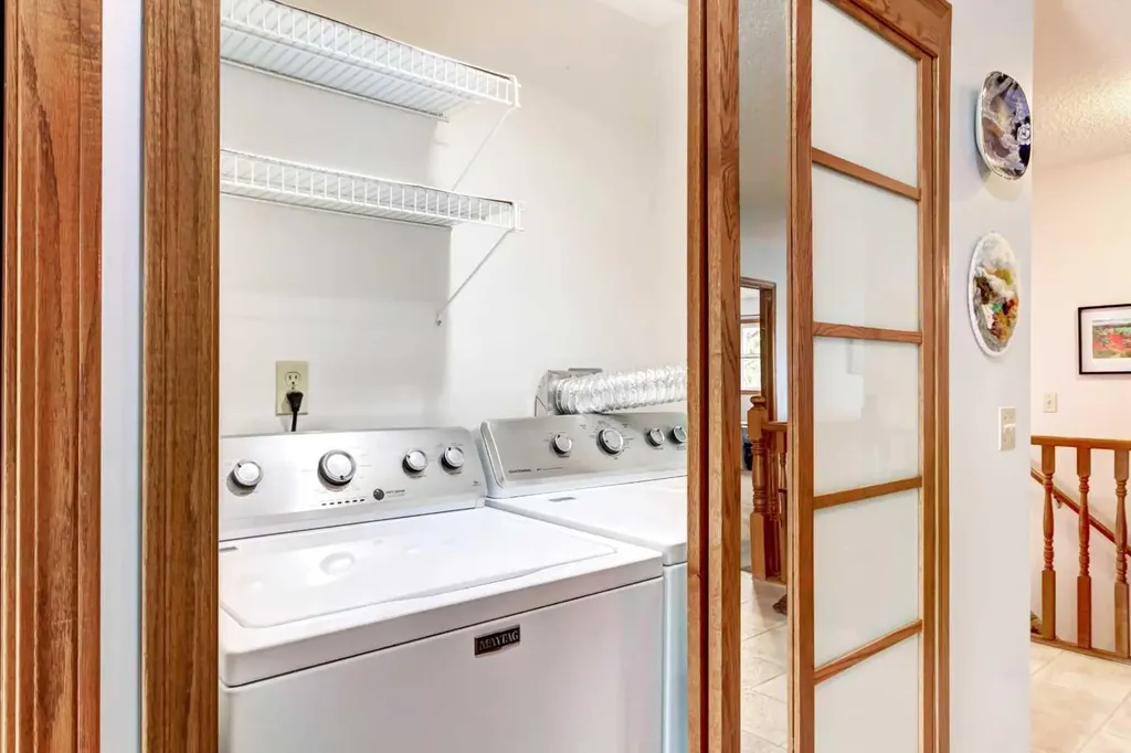 118 Strathcona Road SW Calgary AB T3H 1P3