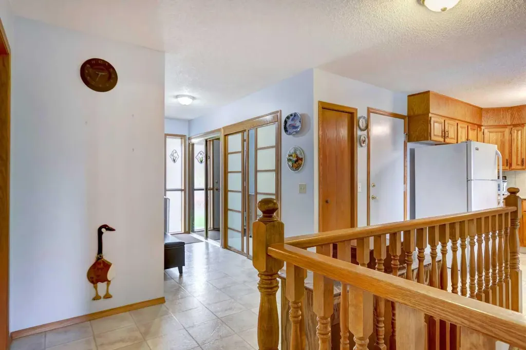 118 Strathcona Road SW Calgary AB T3H 1P3