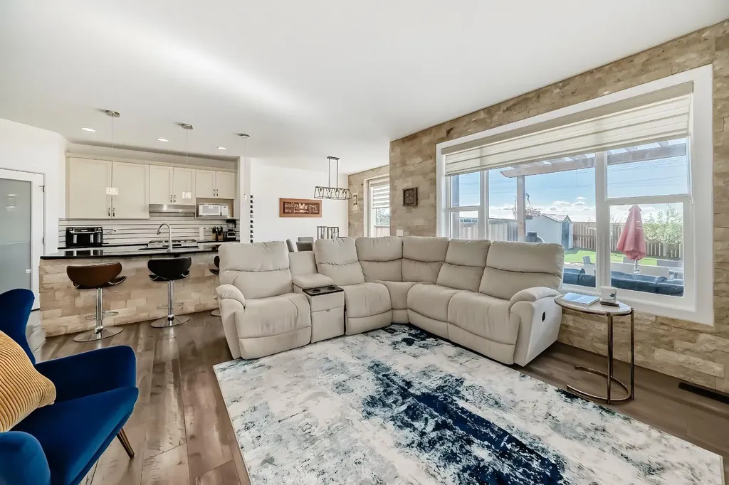 89 Evansdale Landing NW Calgary AB T3P 0C8