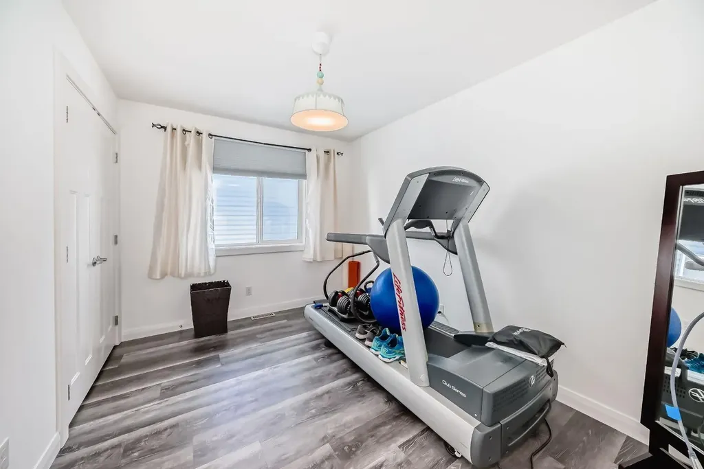 89 Evansdale Landing NW Calgary AB T3P 0C8