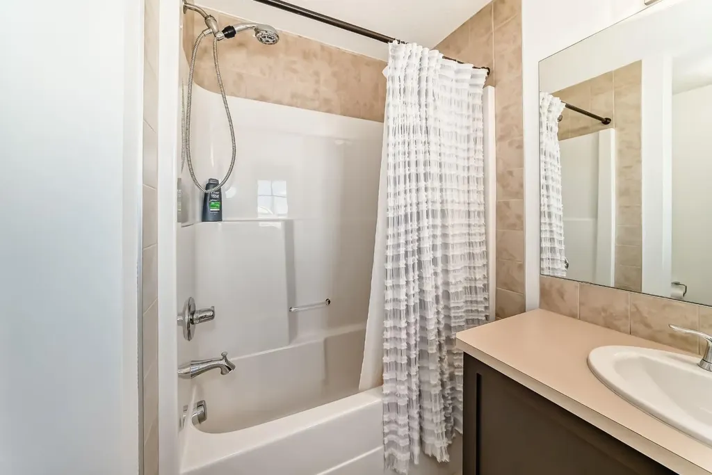 89 Evansdale Landing NW Calgary AB T3P 0C8