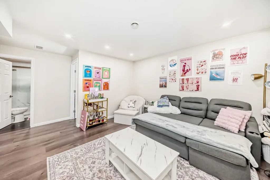 89 Evansdale Landing NW Calgary AB T3P 0C8