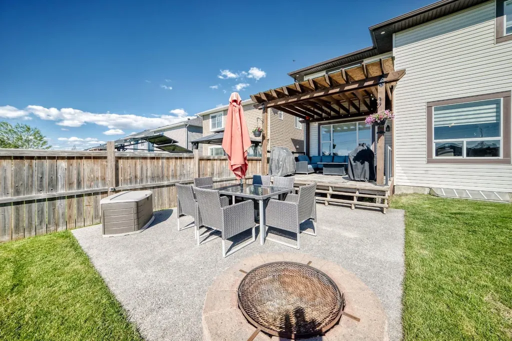 89 Evansdale Landing NW Calgary AB T3P 0C8