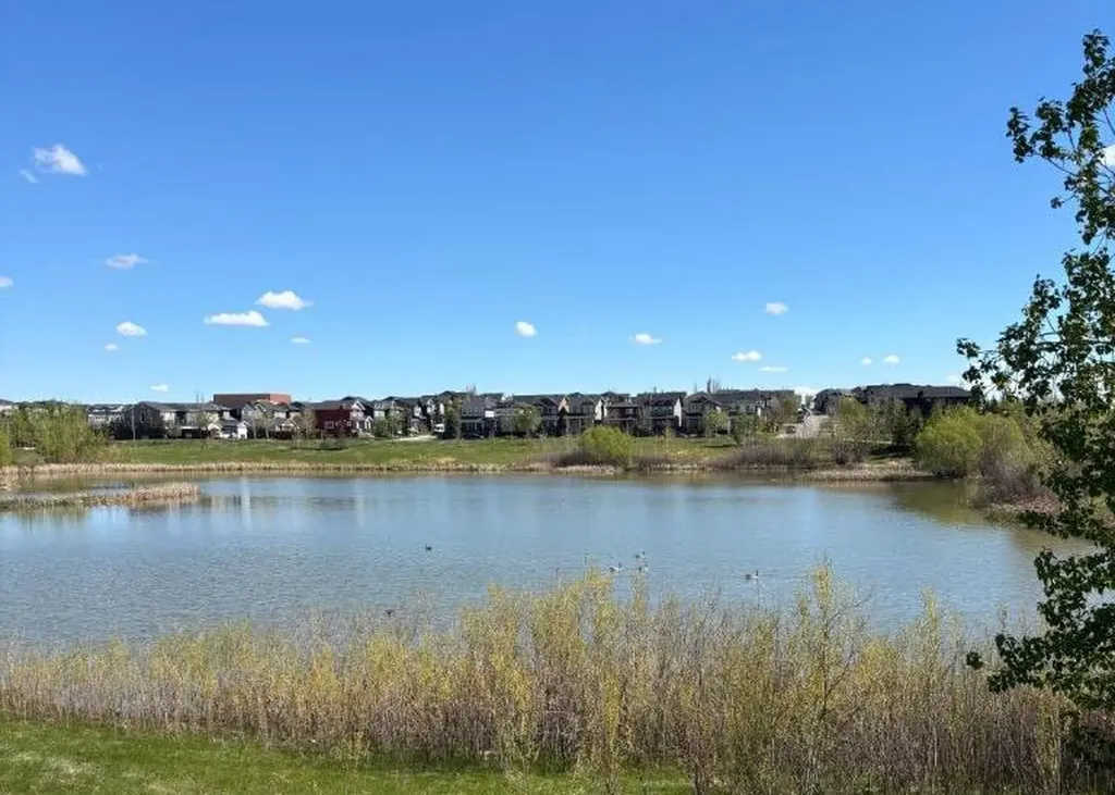 89 Evansdale Landing NW Calgary AB T3P 0C8