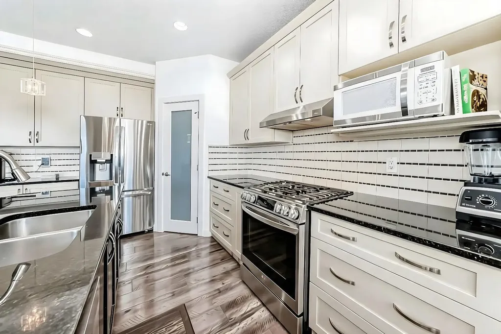 89 Evansdale Landing NW Calgary AB T3P 0C8