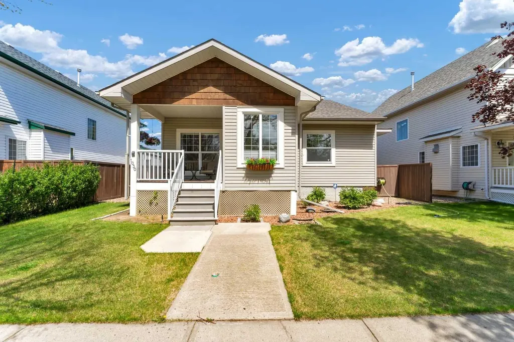 1030 5 Street SE Medicine Hat AB T1A8T5