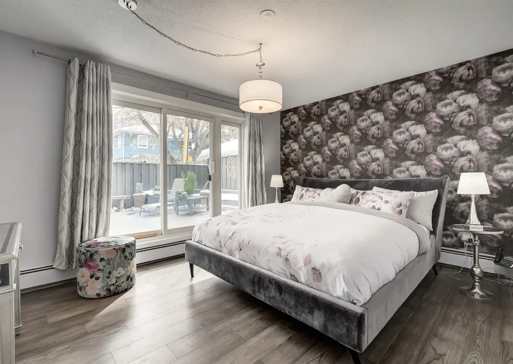 2208 17a Street SW Calgary AB T2T 4S1