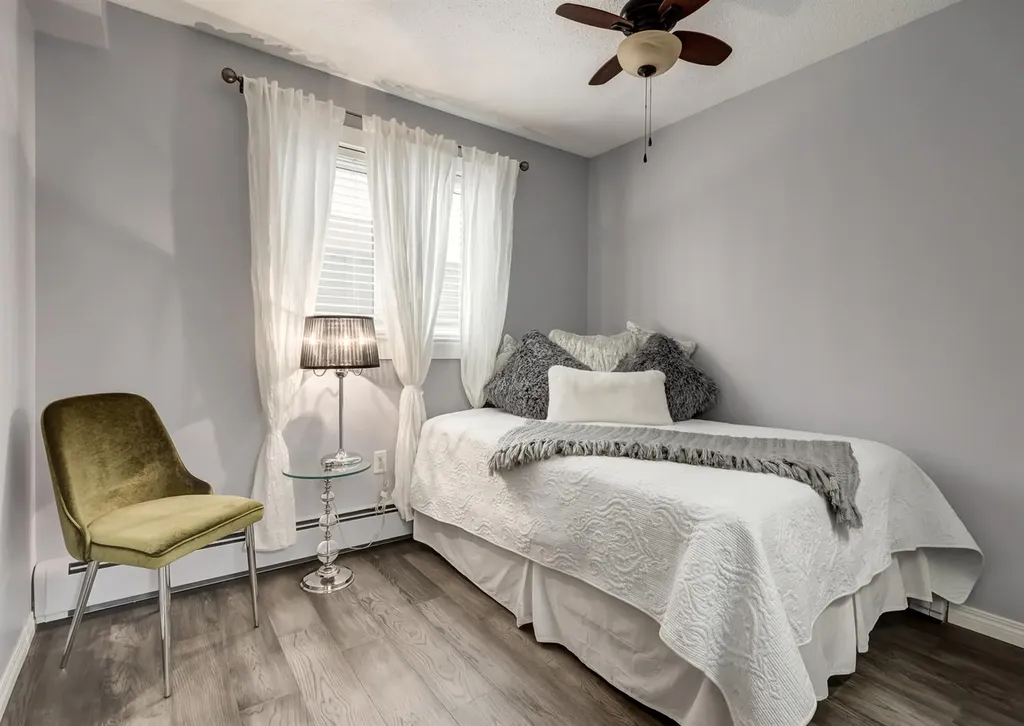 2208 17a Street SW Calgary AB T2T 4S1