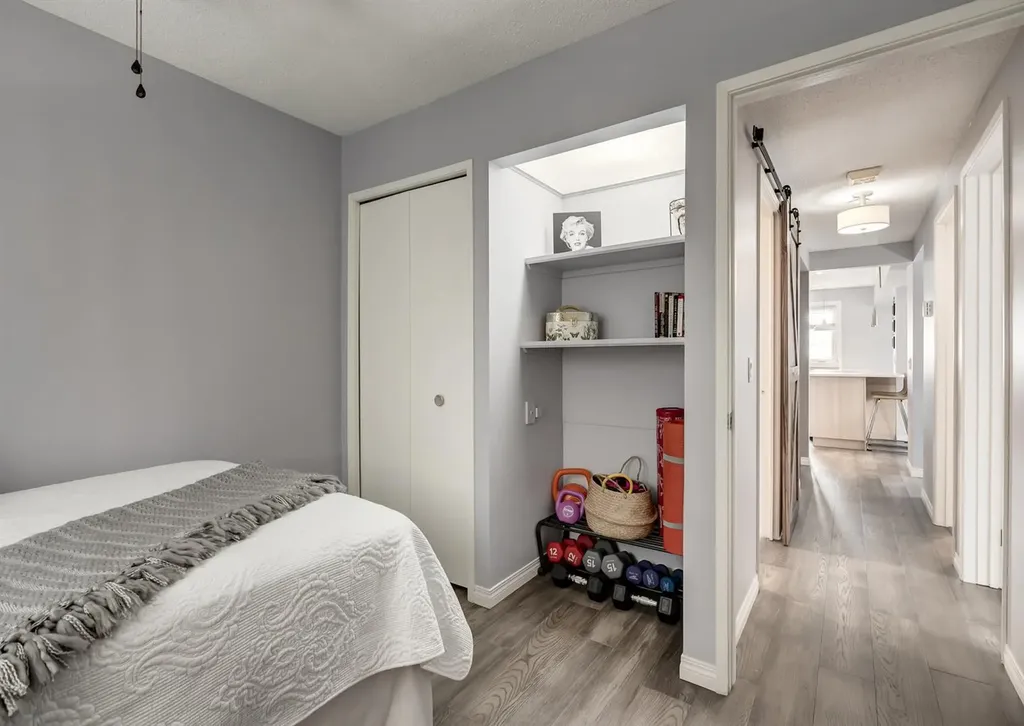 2208 17a Street SW Calgary AB T2T 4S1