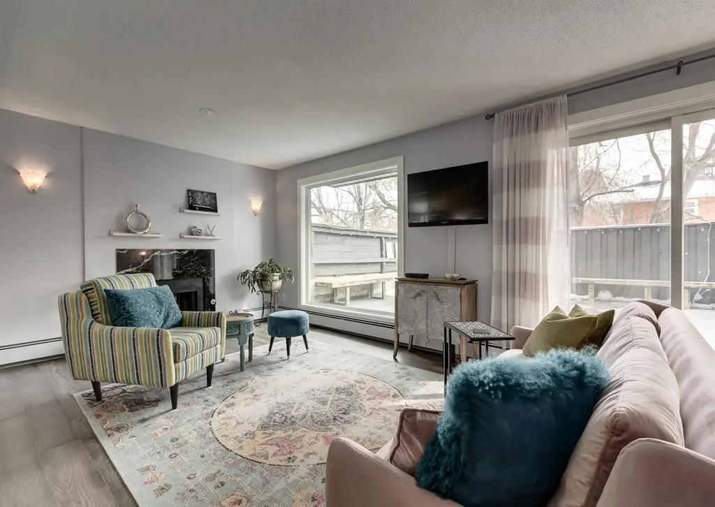 2208 17a Street SW Calgary AB T2T 4S1