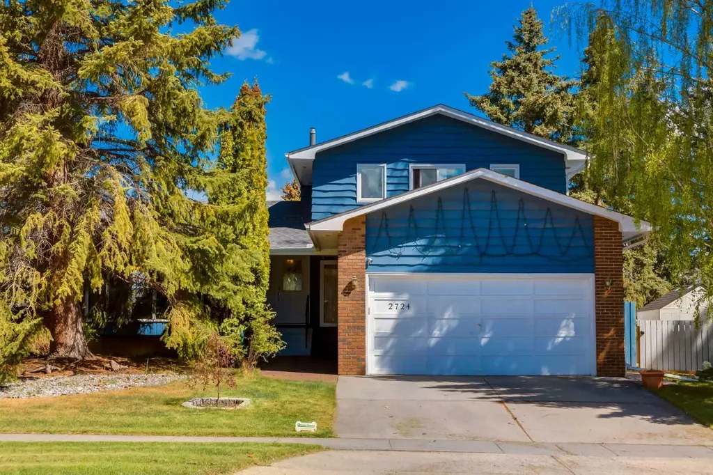 2724 Palliser Drive SW Calgary AB T2V 4G2
