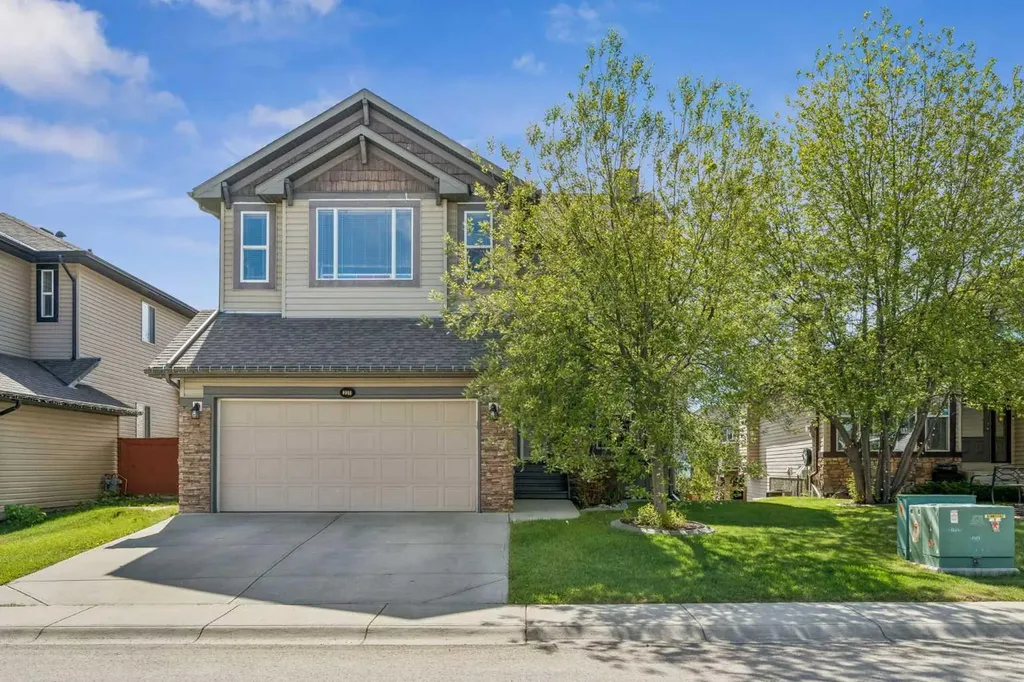 231 Hawkmere View Chestermere AB T1X 1T8