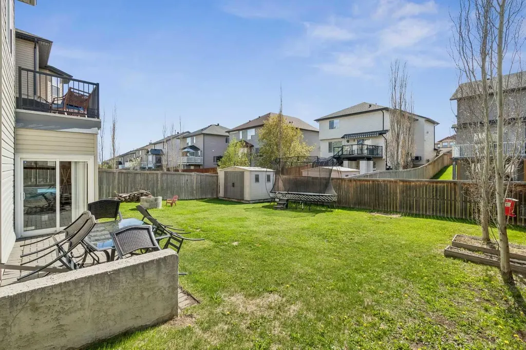 231 Hawkmere View Chestermere AB T1X 1T8