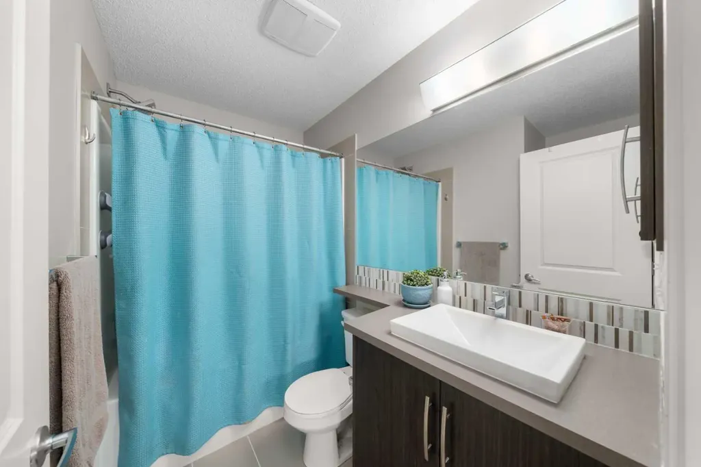 162 Ascot Point SW Calgary AB T3H 0X1