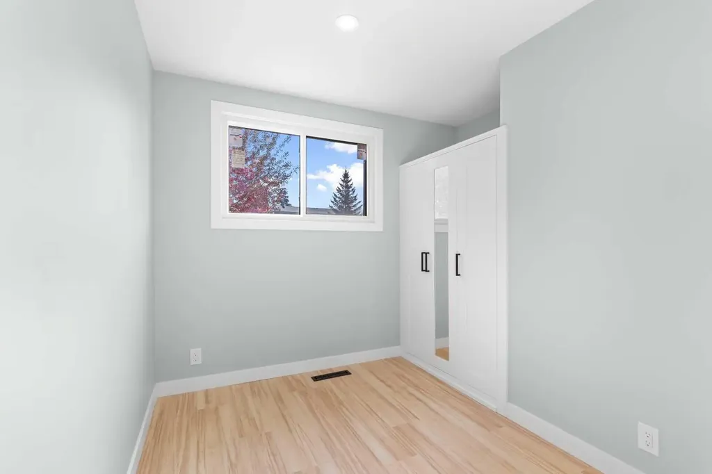 3210 43 Avenue Red Deer AB T4N 3A9