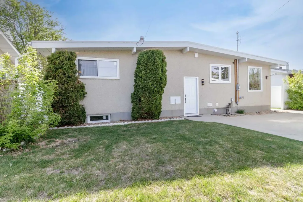 3210 43 Avenue Red Deer AB T4N 3A9