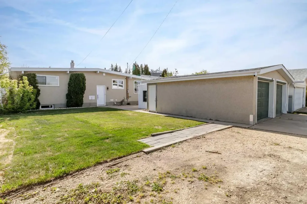 3210 43 Avenue Red Deer AB T4N 3A9