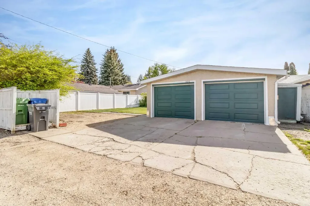 3210 43 Avenue Red Deer AB T4N 3A9