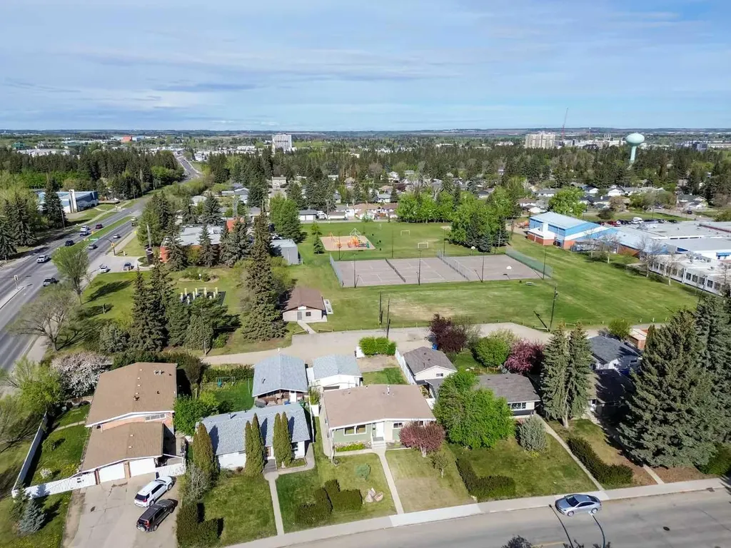 3210 43 Avenue Red Deer AB T4N 3A9