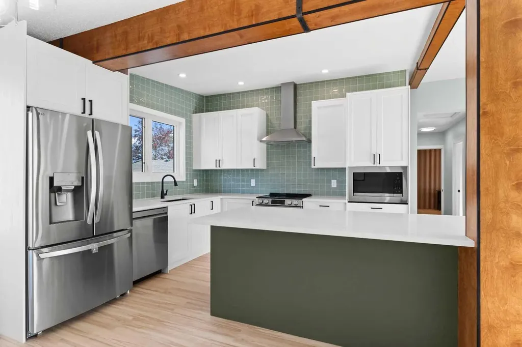 3210 43 Avenue Red Deer AB T4N 3A9
