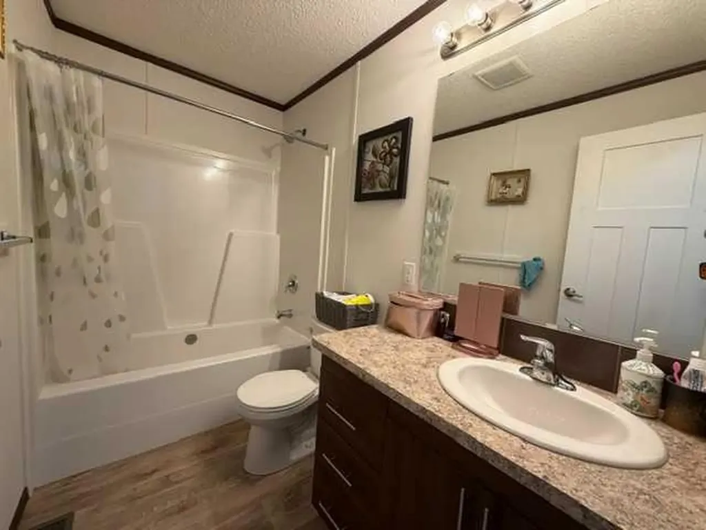 404 6 Avenue NW Slave Lake AB T0G 2A1
