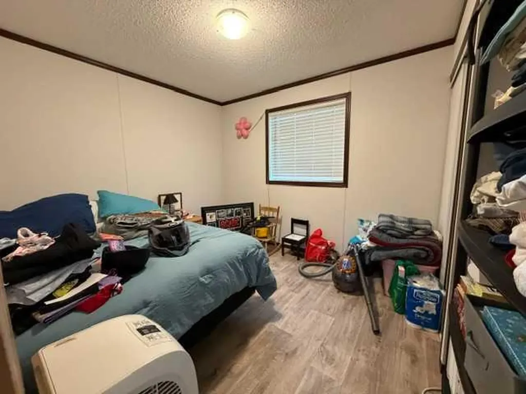 404 6 Avenue NW Slave Lake AB T0G 2A1
