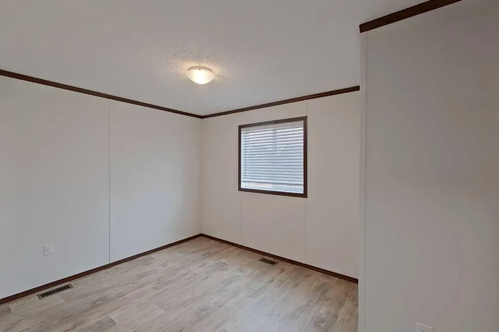 404 6 Avenue NW Slave Lake AB T0G 2A1