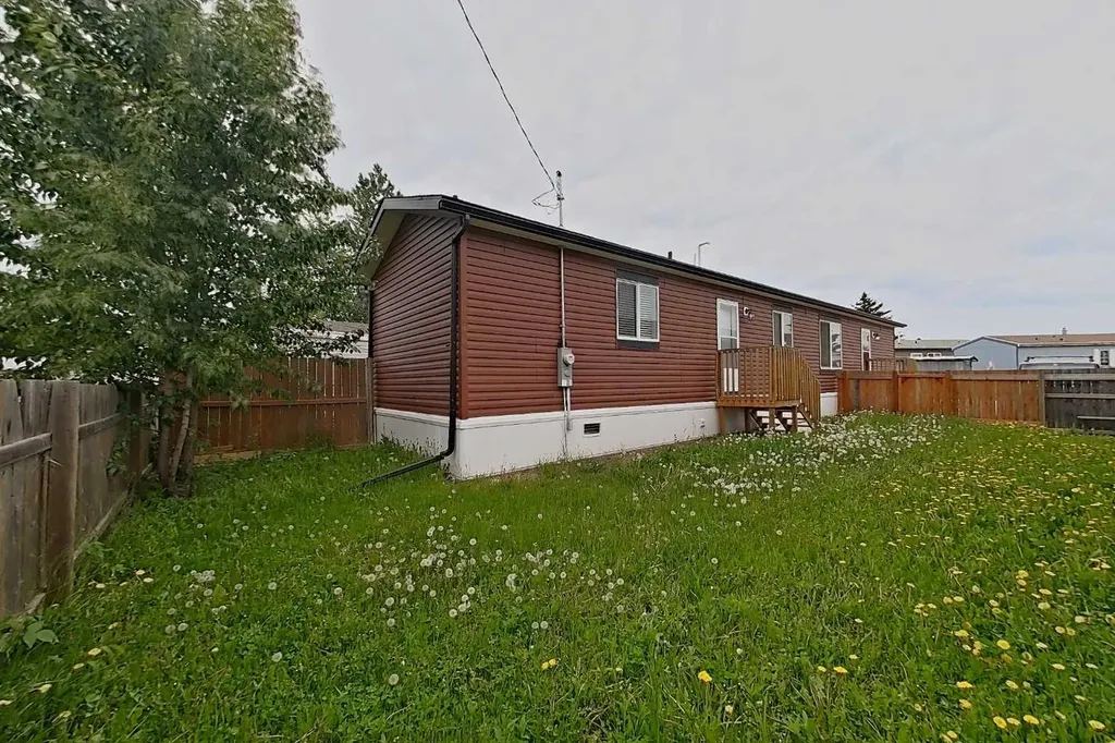 404 6 Avenue NW Slave Lake AB T0G 2A1
