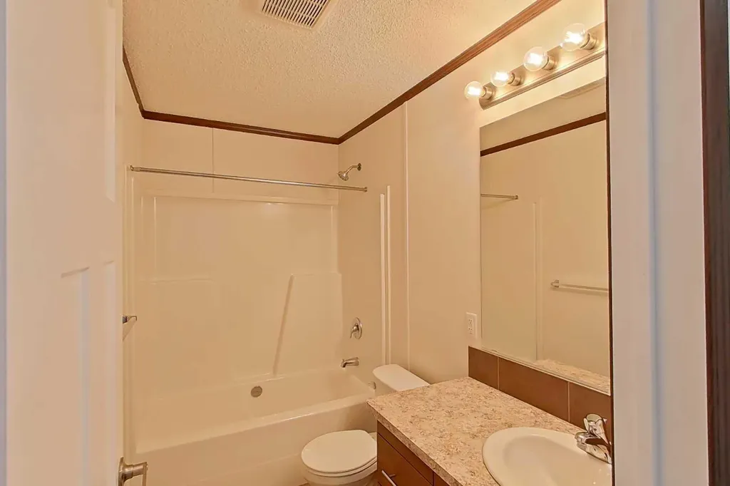 404 6 Avenue NW Slave Lake AB T0G 2A1