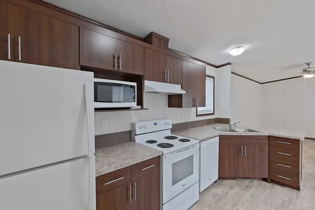 404 6 Avenue NW Slave Lake AB T0G 2A1