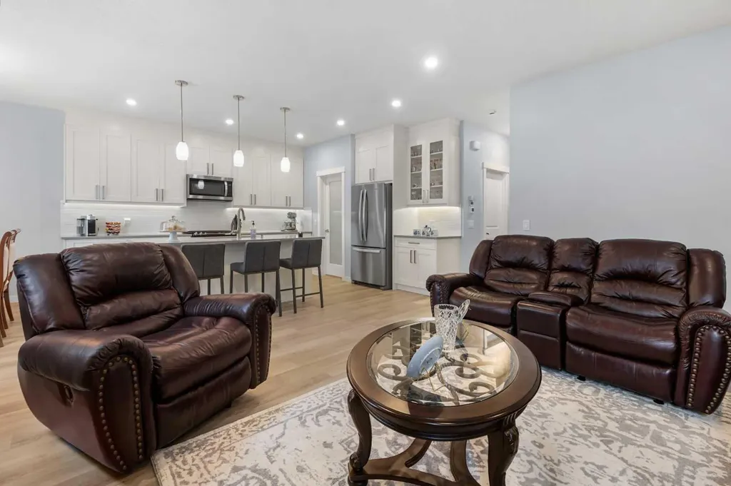78 Lakes Estates Circle Strathmore AB T1P 1L8