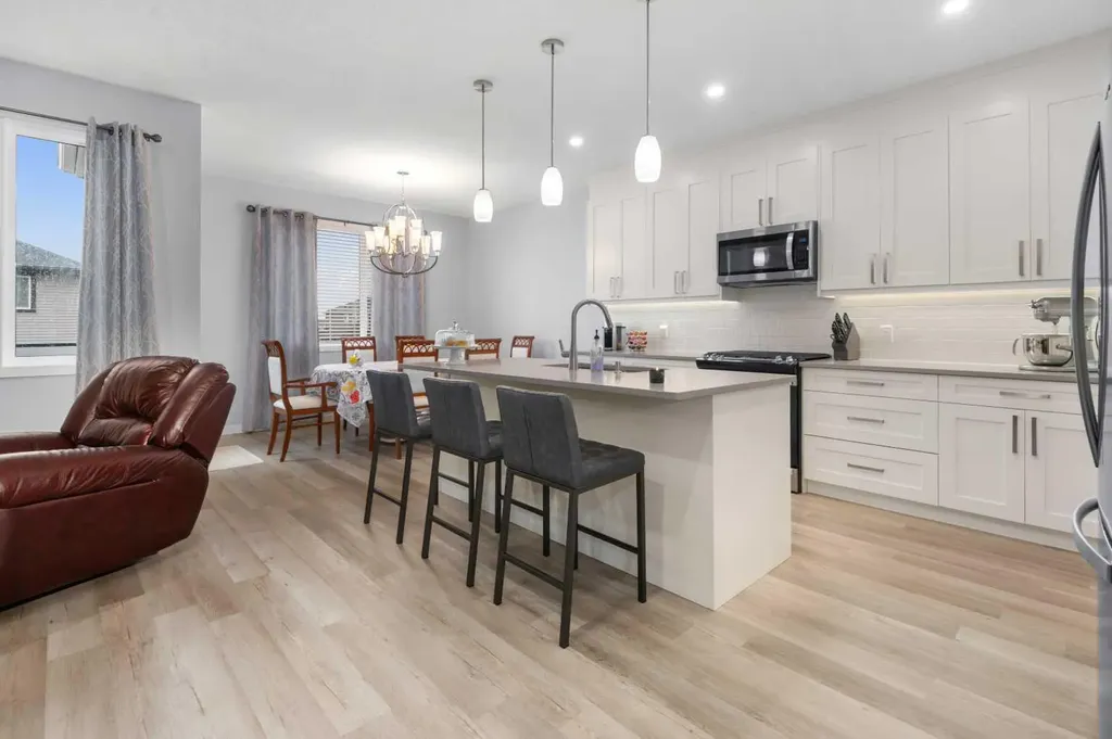 78 Lakes Estates Circle Strathmore AB T1P 1L8