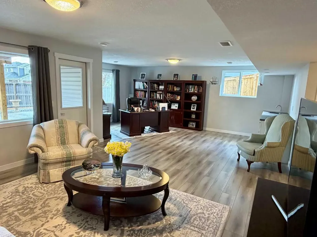 78 Lakes Estates Circle Strathmore AB T1P 1L8