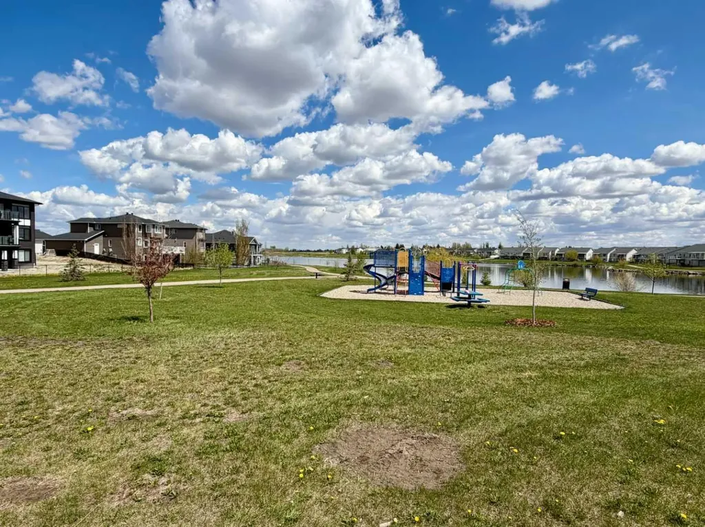 78 Lakes Estates Circle Strathmore AB T1P 1L8