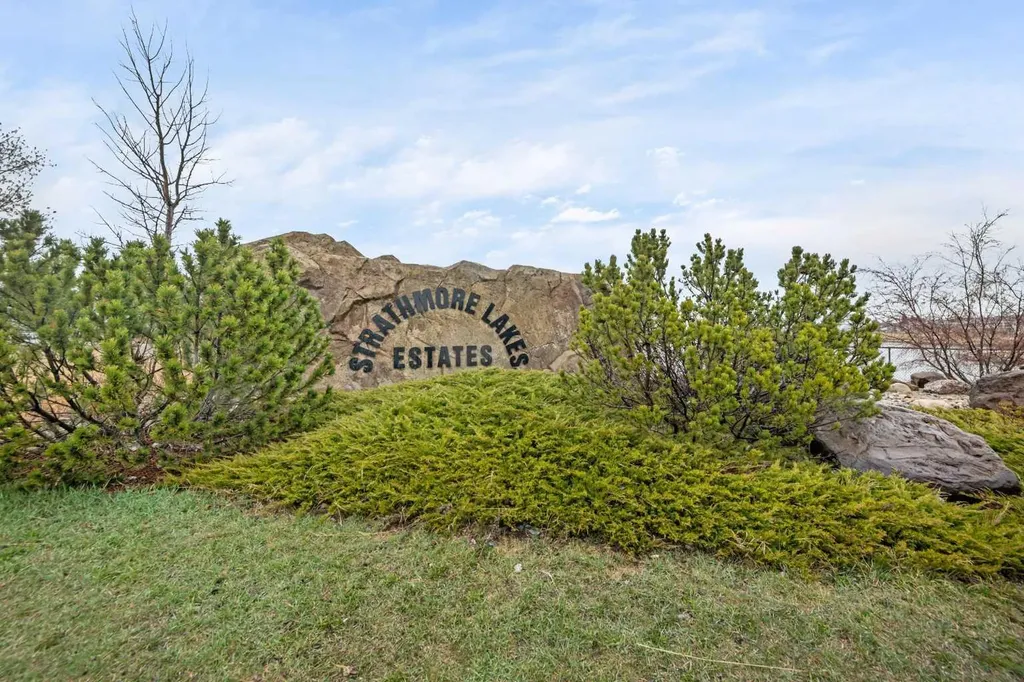 78 Lakes Estates Circle Strathmore AB T1P 1L8