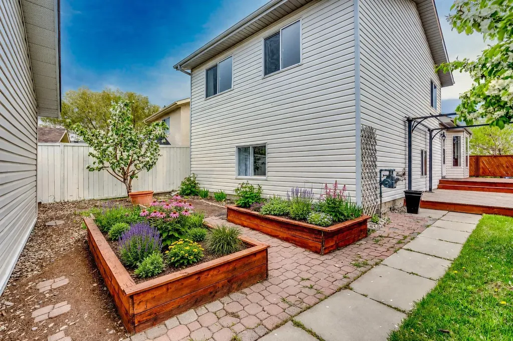 2420 Riverstone Road SE Calgary AB T2C 4E2