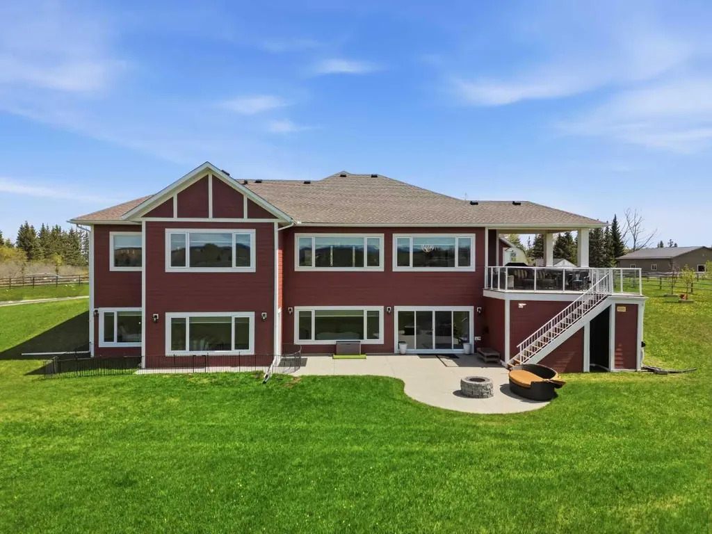162035 192 Street W Rural Foothills County AB T1S 2T2
