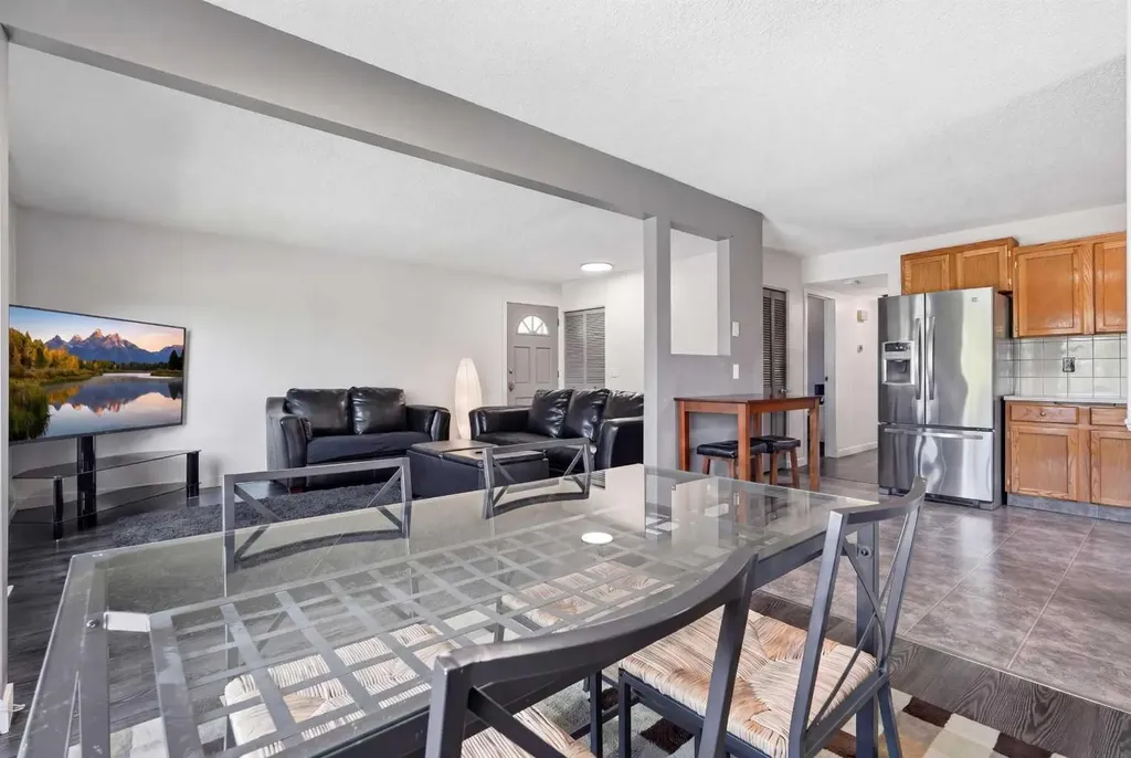 1420 Marlyn Way NE Calgary AB T2A 3K1