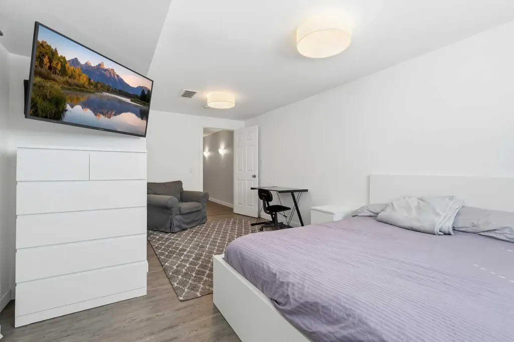 1420 Marlyn Way NE Calgary AB T2A 3K1