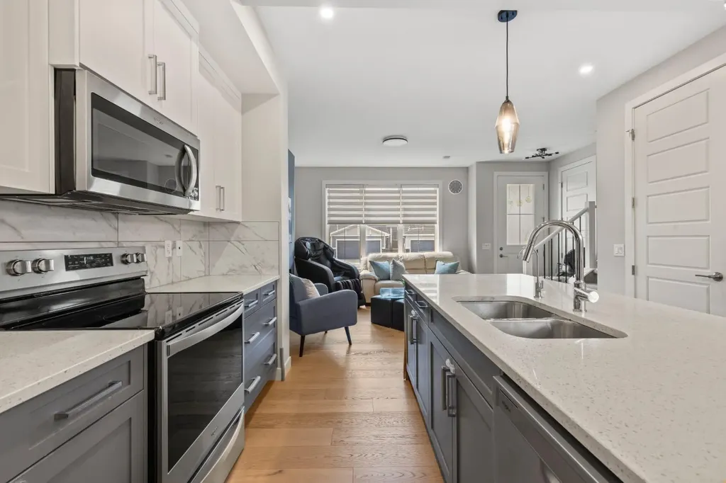 188 Waterford Heath S Chestermere AB T1X 2T9
