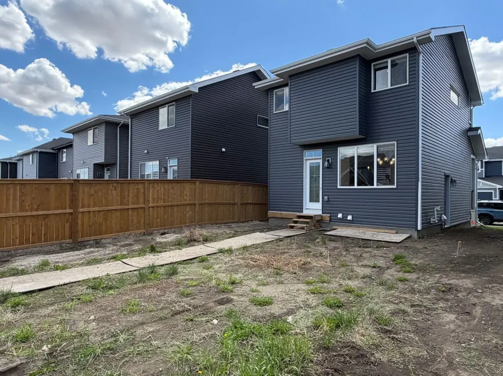 188 Waterford Heath S Chestermere AB T1X 2T9