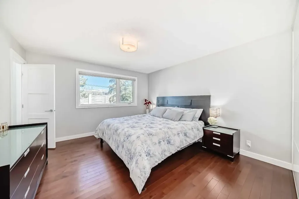 47 Coleridge Crescent NW Calgary AB T2K 1X8