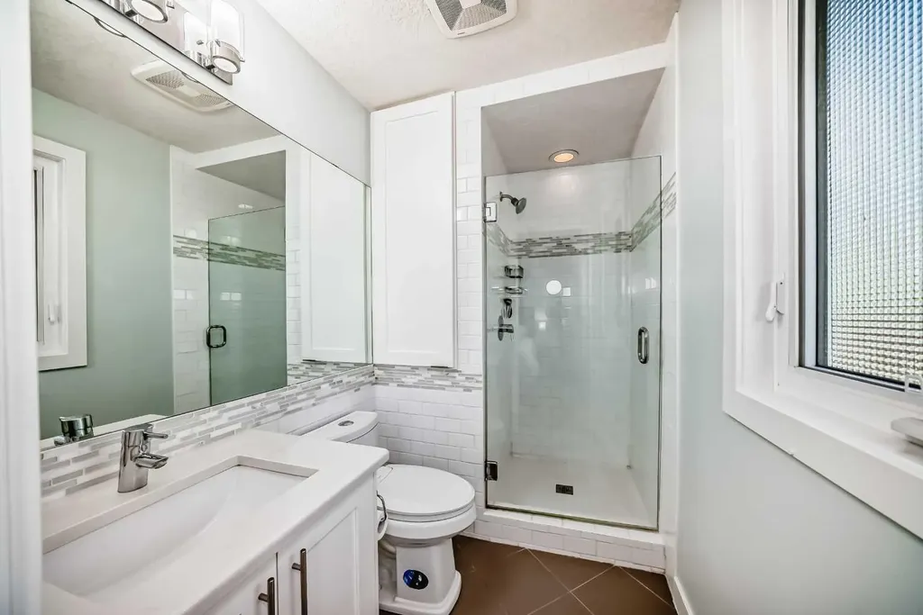 47 Coleridge Crescent NW Calgary AB T2K 1X8
