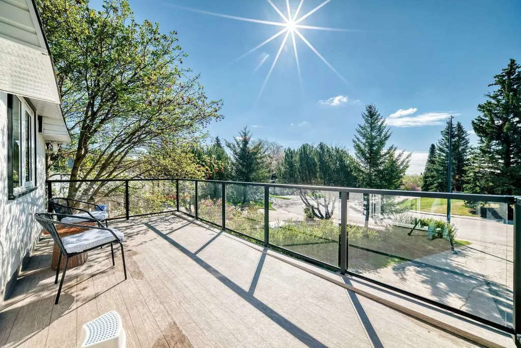 47 Coleridge Crescent NW Calgary AB T2K 1X8