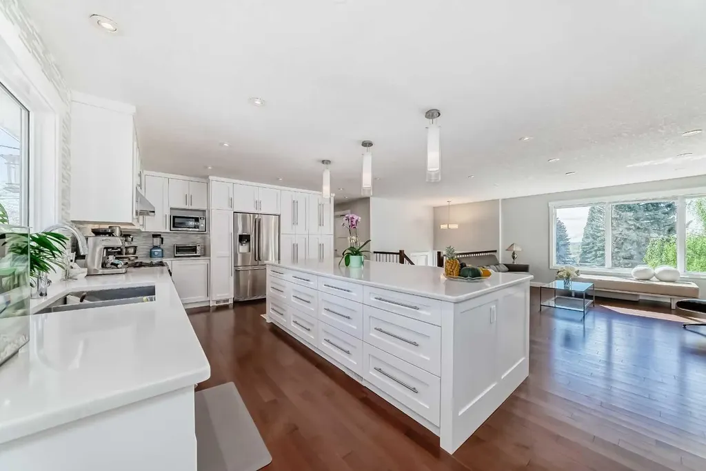 47 Coleridge Crescent NW Calgary AB T2K 1X8