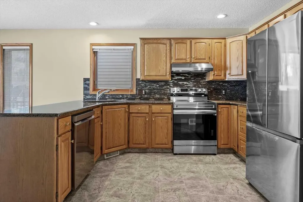 100 Macewan Park Manor NW Calgary AB T3K 4G6