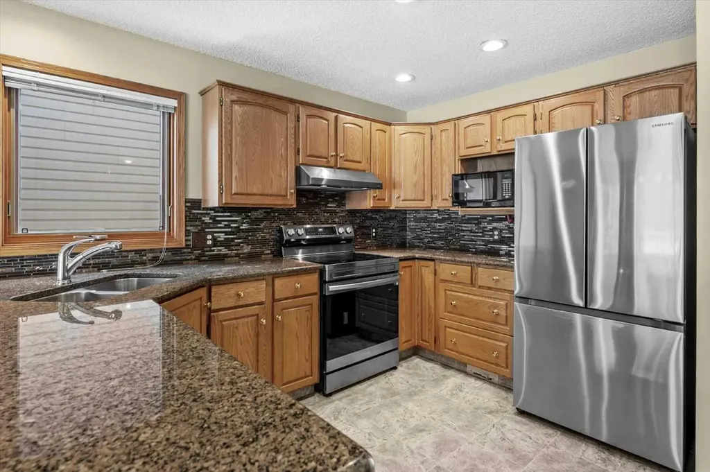 100 Macewan Park Manor NW Calgary AB T3K 4G6
