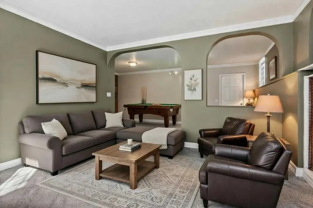 100 Macewan Park Manor NW Calgary AB T3K 4G6