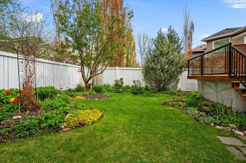 100 Macewan Park Manor NW Calgary AB T3K 4G6