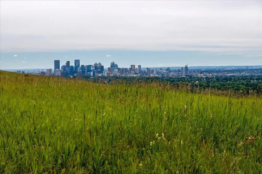 100 Macewan Park Manor NW Calgary AB T3K 4G6